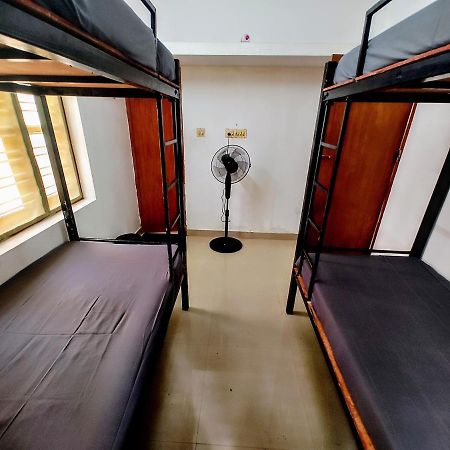 Gogonuts Hostel Варкала Екстер'єр фото